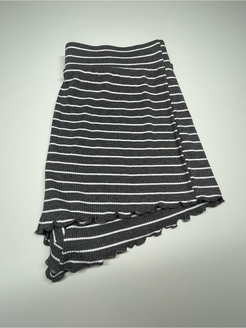 Maronie Gray White Striped Ribbed Lounge Pajama Set 2pc Tank Shorts Size Small - Picture 13 of 16